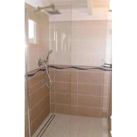 3 Bedroom Cozy In 펜션 다게불