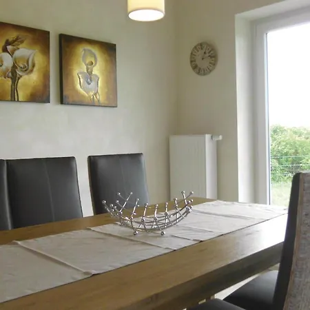 펜션 3 Bedroom Cozy In